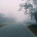 Mccluskieganj weather: यहां जम गया बर्फ.. जानें आपके इलाके का मौसम