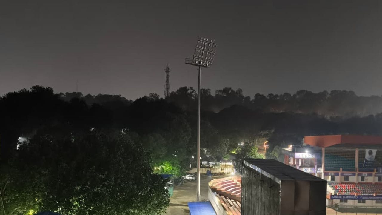 ओरेज अलर्ट : झारखंड के कई जिलों में गरज-चमक के साथ तेज़ हवाओं और बारिश का अनुमान