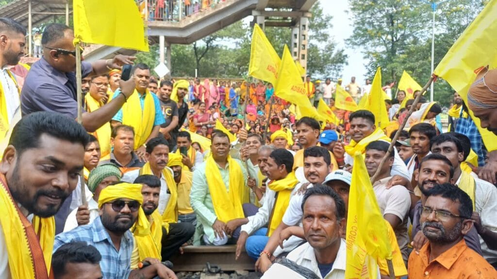 सरकार पर गंभीर आरोप