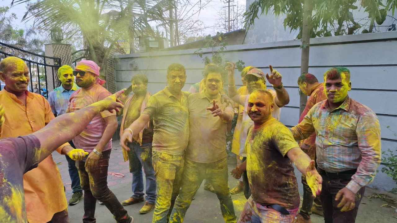 102 साल बाद ग्रहण पर होली... झारखंडवासियों को ये रखना होगा ध्यान!