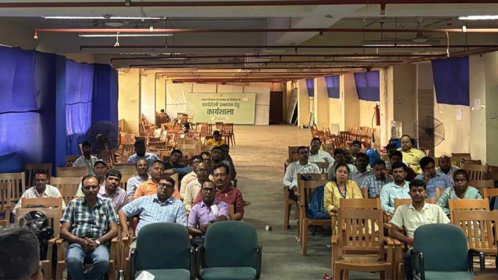 प्रशासनिक मुस्तैदी: टॉप अधिकारियों ने खुद संभाली कमान