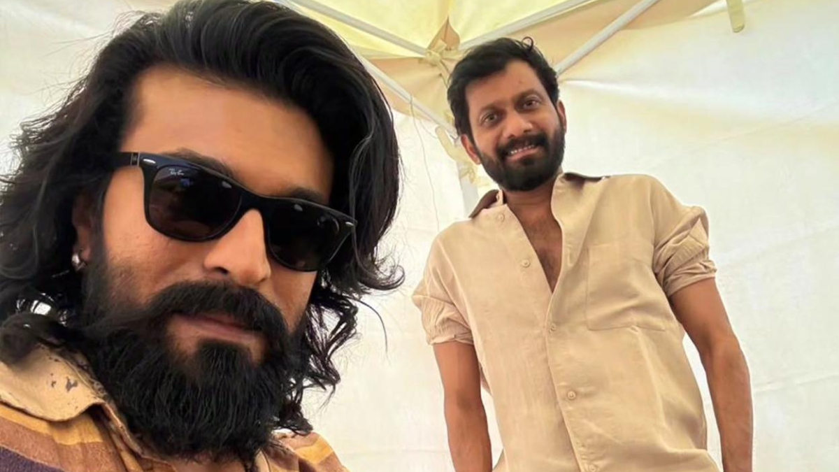 राम चरण की 'पेड्डी' का काउंटडाउन शुरू: बुची बाबू के साथ सेट से वायरल फोटो, क्या 6 दिन में खत्म होगा मेगा प्रोजेक्ट का सफर?