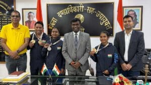 झारखंड के लालों ने एशिया में गाड़ा झंडा: रांची dc मंजूनाथ भजंत्री से मिले विजेता खिलाड़ी, अब ओलंपिक की तैयारी?