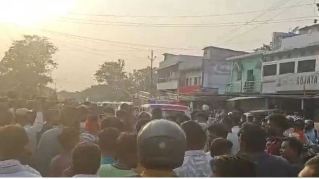 रेकी के बाद 'शिव शंकर ज्वेलर्स' में घुसे डकैत: मौत का खौफ दिखाकर की लूट