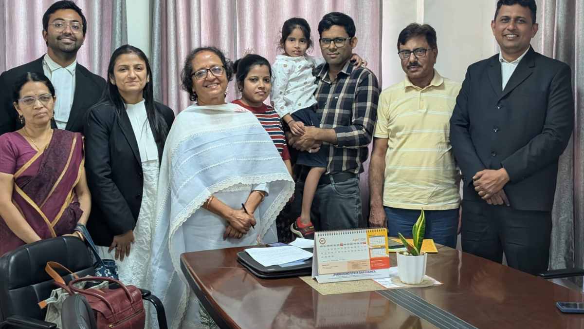 रांची में बिखरने ही वाला था हंसता-खेलता परिवार, 5 साल की मासूम के आंसुओं ने पलटी किस्मत, जानें फिर क्या हुआ?