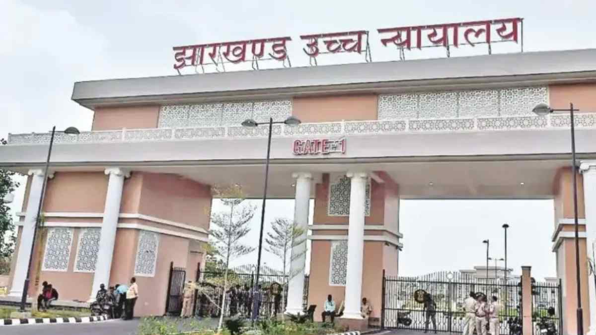 झारखंड में लॉकडाउन के दौरान 'सफेदपोशों' ने काट डाले जंगल, हाईकोर्ट की फटकार के बाद CID एक्शन में