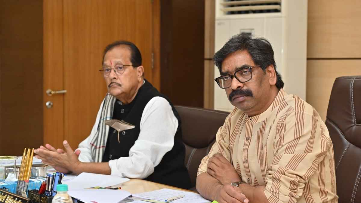 DA Hike: सरकारी कर्मचारियों और पेंशनभोगियों को बड़ी सौगात