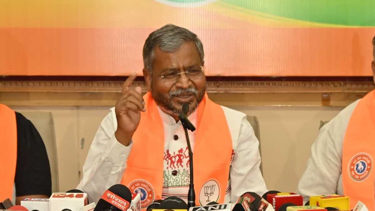 सरना-सनातन पर बाबूलाल मरांडी का बड़ा बयान, कांग्रेस को बताया 'अंग्रेजों का मानस पुत्र'