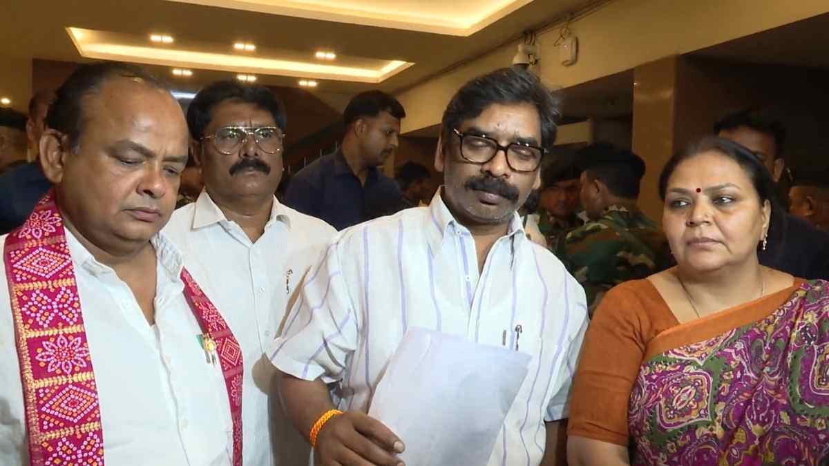 Cm hemant soren हेमंत सोरेन का बड़ा हमला: क्या झारखंड में अब हर पंचायत में खुलेगा डिटेंशन सेंटर?
