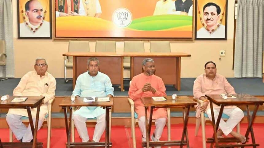 राज्यसभा चुनाव: भाजपा प्रत्‍याशी नाम घोषणा के पहले बड़ी बैठक, बाबूलाल मरांडी ने तैयार की सीक्रेट प्लान