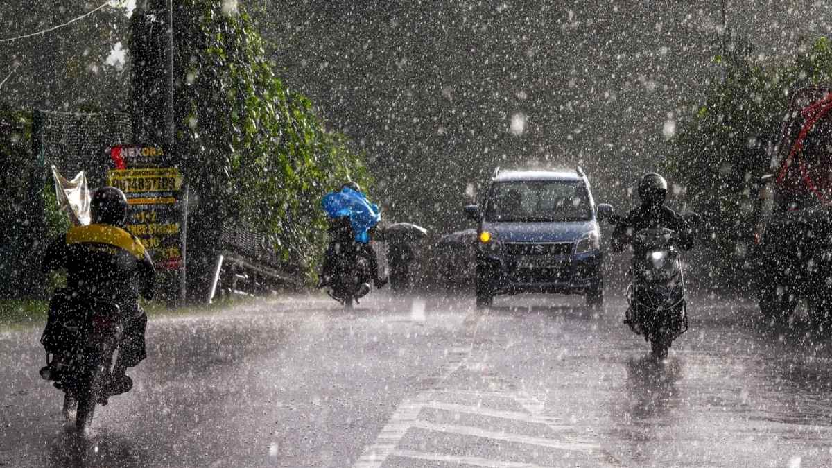 बिहार में मानसून की एंट्री: 19 जिलों में भारी तबाही का अलर्ट, अब क्या होगा?