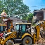 दिल्ली में 94 अवैध ढांचे जमींदोज, 114 प्रॉपर्टीज सील!