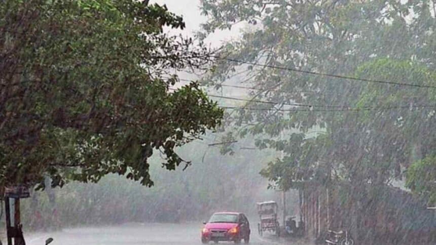 झारखंड मौसम: डालटनगंज में पारा 41 पार, चाईबासा में भारी बारिश से मचा हड़कंप, जानें आपके जिले का हाल