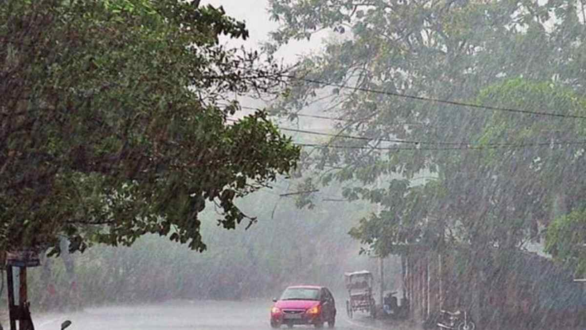 झारखंड मौसम: डालटनगंज में पारा 41 पार, चाईबासा में भारी बारिश से मचा हड़कंप, जानें आपके जिले का हाल