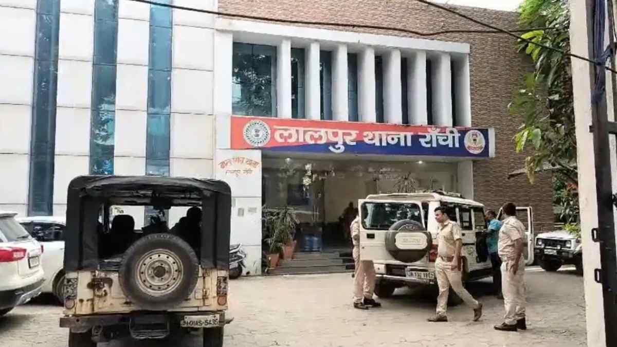 रांची में हॉस्टल की चौथी मंजिल से गिरी छात्रा, हत्या या हादसा? पुलिस हैरान