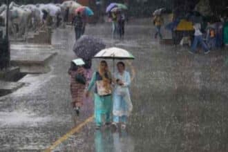 झारखंड में मौसम का तगड़ा यू-टर्न: डाल्टनगंज में पारा 39 पार, तो रांची में झमाझम बारिश से बदला मिजाज
