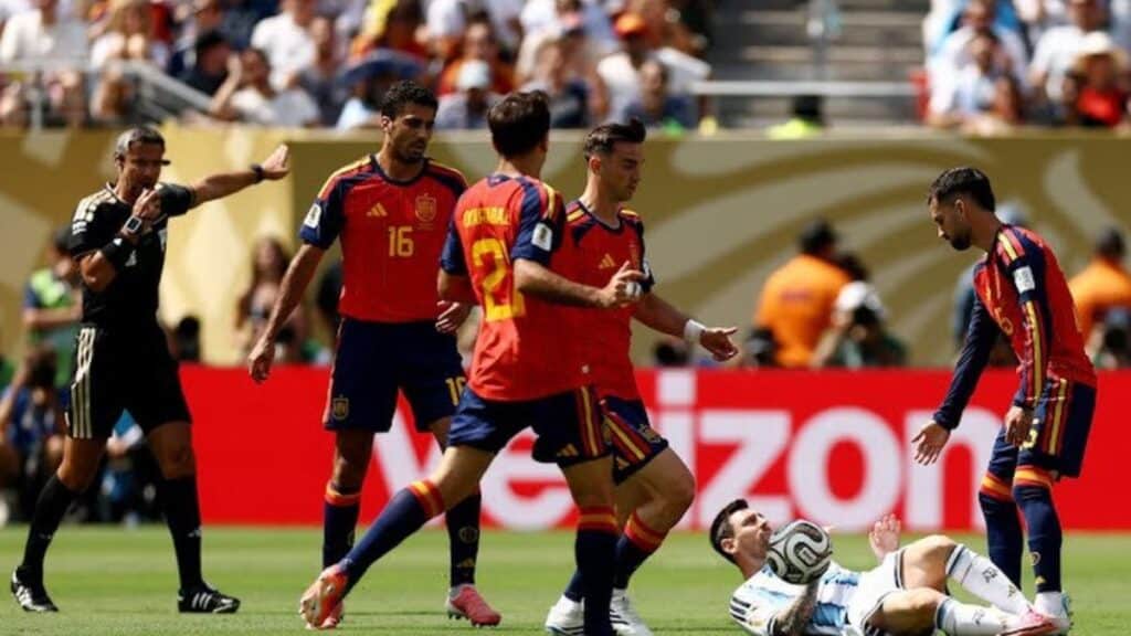 Fifa world cup 2026: टूट गया मेसी का सपना, स्पेन बना नया चैंपियन 1 एंजो फर्नांडीस को रेड कार्ड