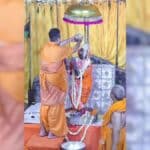 जन्माष्टमी पर 21 तोपों की सलामी, कहीं काटा गया केक: दिखा आधुनिकता का अनोखा नजारा