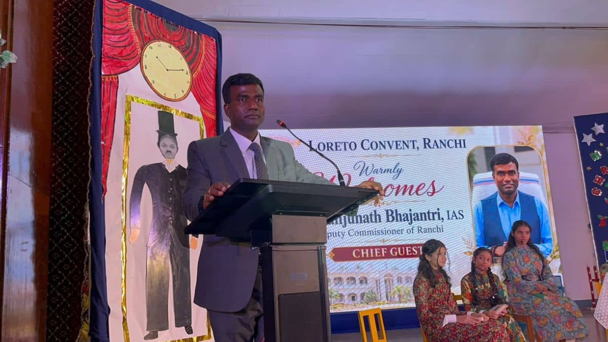 ranchi-dc-manjunath-bhajantri-loreto-convent-social-media-advice