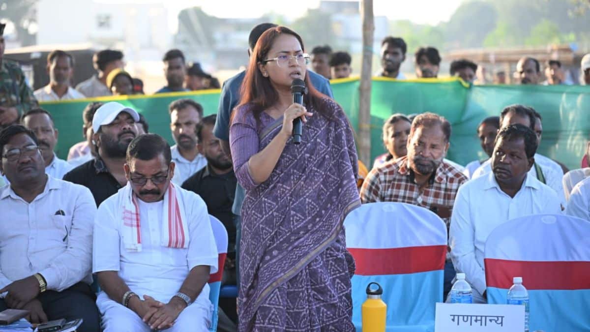 मंत्री शिल्पी नेहा तिर्की